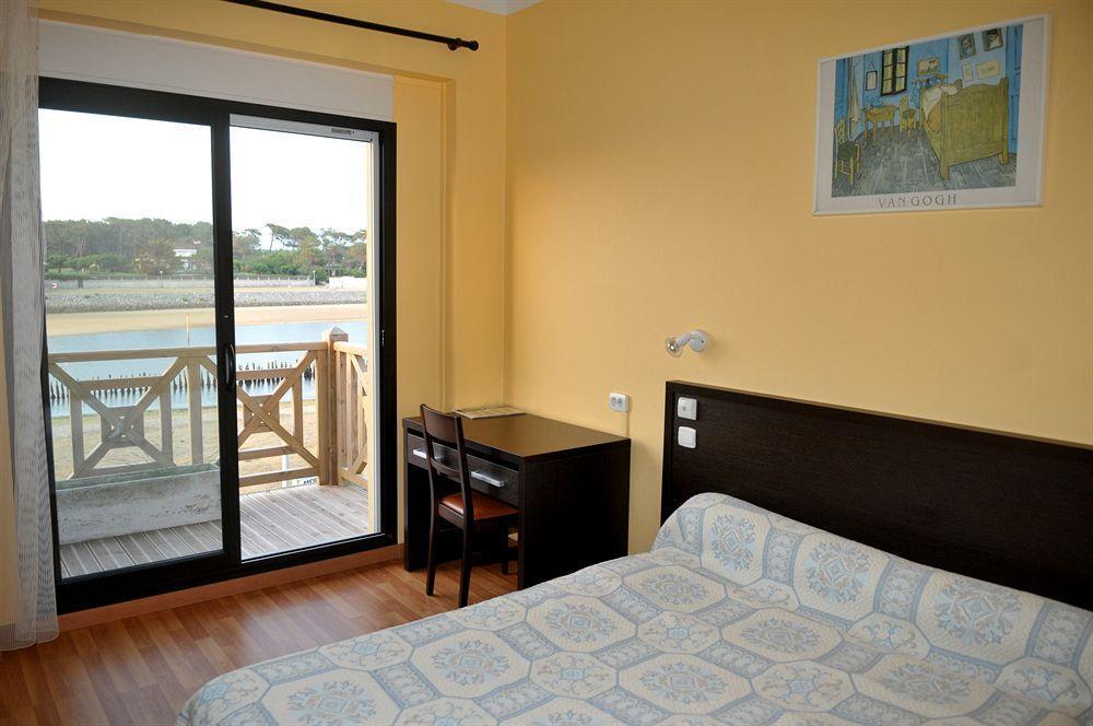 Single Fin & Hotel