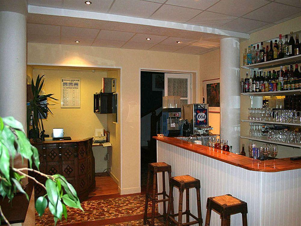 Single Fin & Hotel Mimizan-Plage