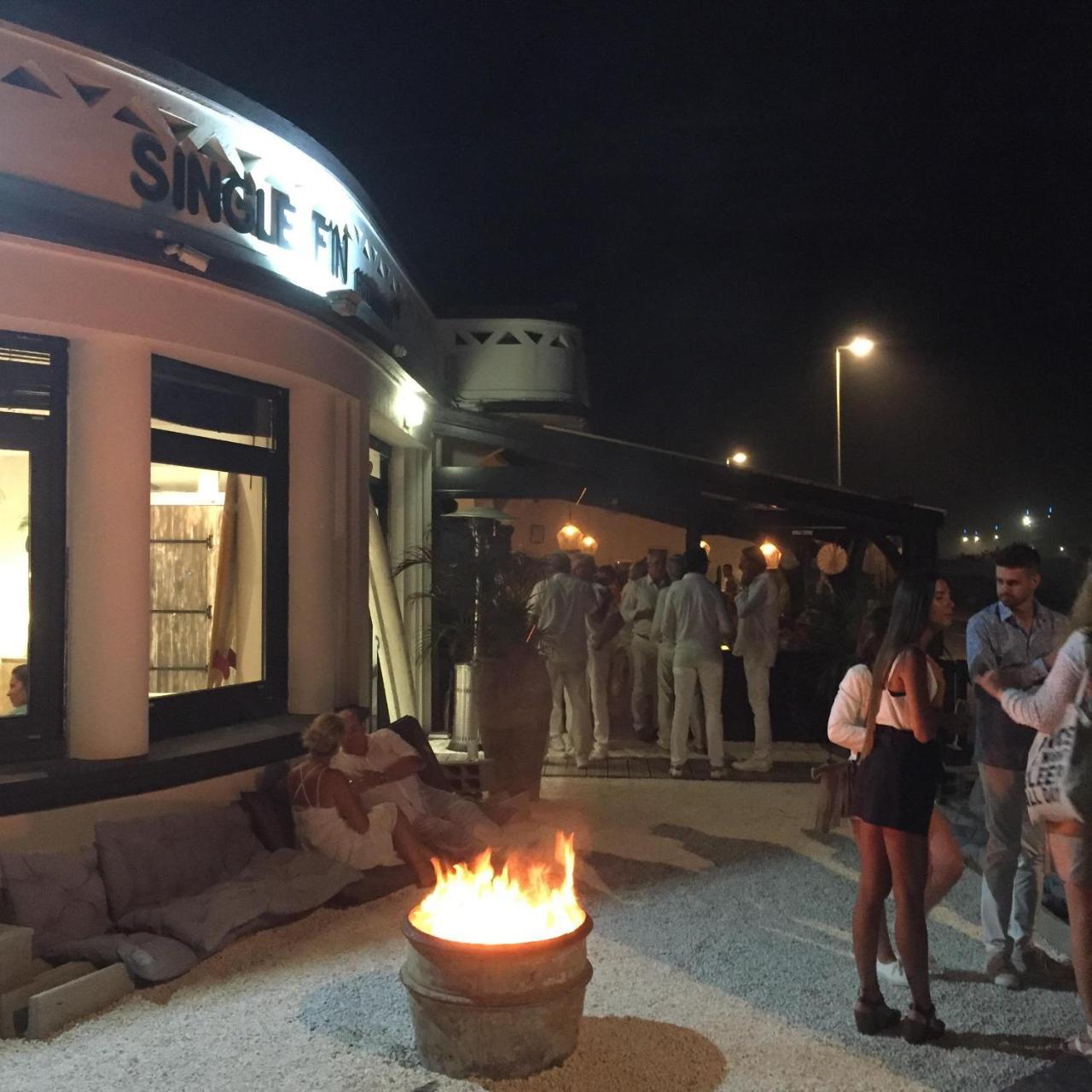 Single Fin & Hotel Mimizan-Plage